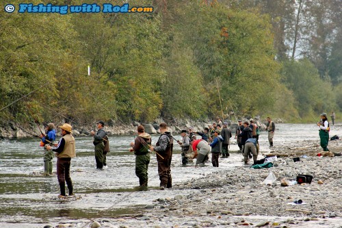 Crowded fishing spot at Chilliwack River