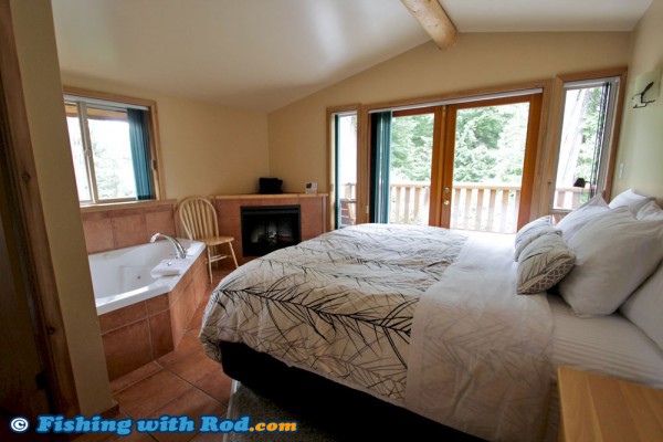 Tree House Cabin at Crystal Cove Beach Resort in Tofino