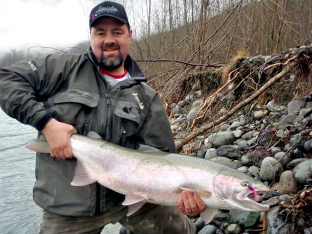 Jig fishing for steelhead with Rod Toth of Bent Rods Guiding Jig fishing for steelhead with Rod Toth of Bent Rods Guiding