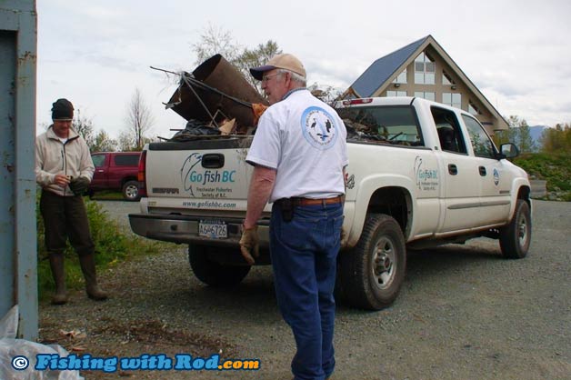2012 Chilliwack River cleanup 2012 Chilliwack River cleanup